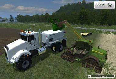 Kenworth T800 Fertilizer Spreader