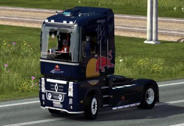 Renault Magnum Red Bull Skin