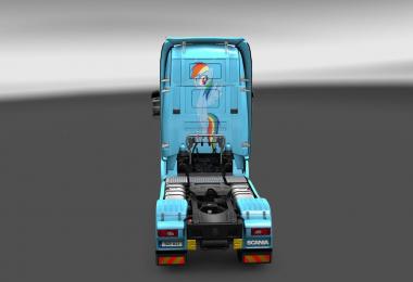 Rainbow Dash paint job for Scania Streamline