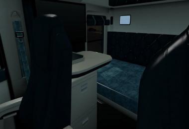 Kenworth T680 White Teal Interior