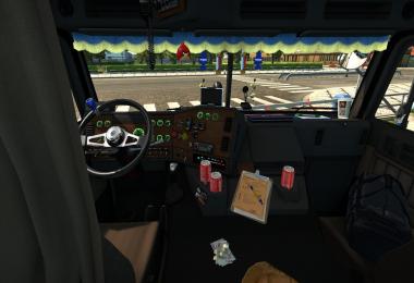 Freightliner FLB Edited v1.1 for ETS@2 [1.26.x](Fixes}