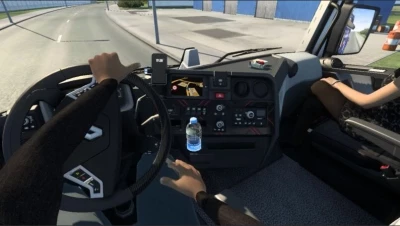 Animated hands on the steering wheel for all trucks v1.10