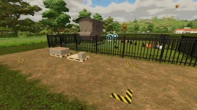 Small Wooden Chicken Coop With Enclosure v1.0.0.1