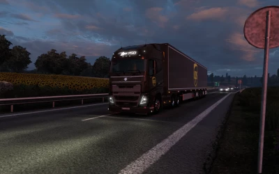 SKIN VOLVO FH 2012 GLOBETROTTER XL UPS 1.0 1.43