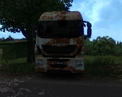 Rusty Iveco Stralis Hi-Way 1.47