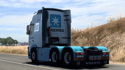 SKIN MAERSK VOLVO FH 2009 1.0 1.40 1.47