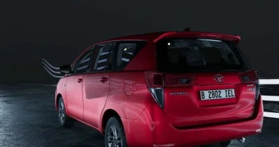 Toyota Innova Reborn 2022 0.33