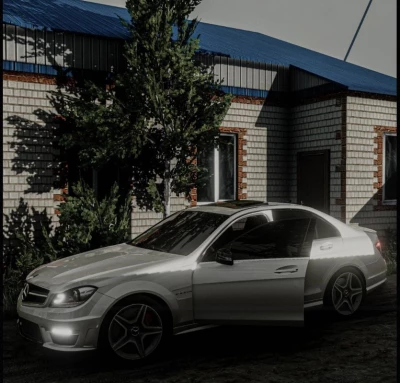 Mercedes Benz C63 W204 v1.0 0.33x