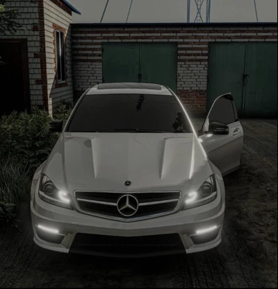 Mercedes Benz C63 W204 v1.0 0.33x